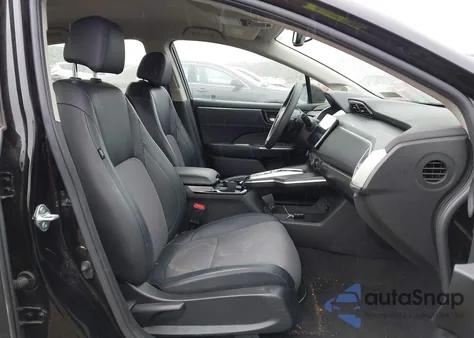 2018 Honda Clarity Plug-In Hybrid из США, поврежденный, VIN JHMZC5F13JC005655